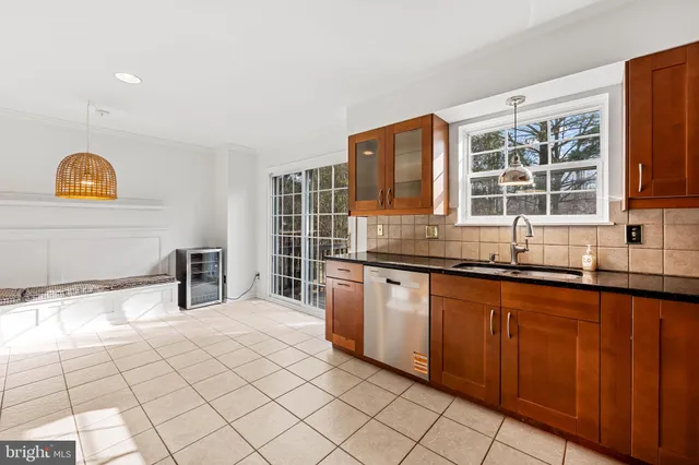 $470,000 | 558 Kinsale Road, Lutherville-Timonium, MD 21093