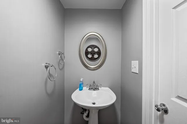 $470,000 | 558 Kinsale Road, Lutherville-Timonium, MD 21093