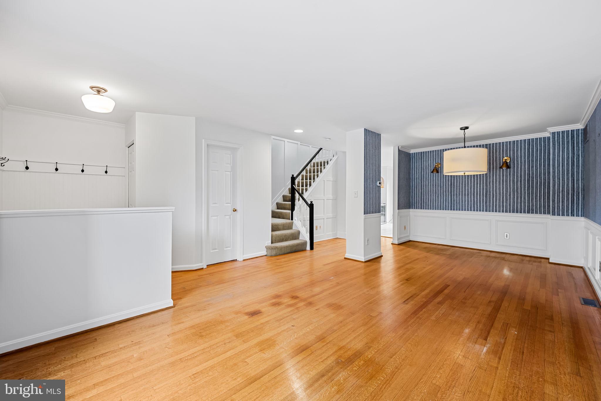 558 Kinsale Road Lutherville-Timonium, MD 21093 - Photo 4 of 44