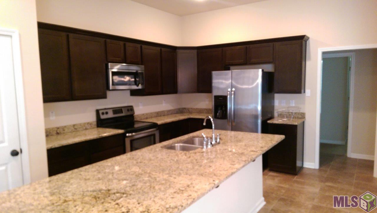 8626 Aston Avenue Baton Rouge, LA 70820 - Photo 3 of 6