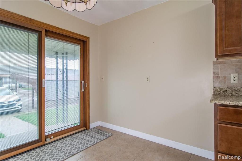 8401 18 18 Mile Road, Unit 103 Sterling Heights, MI 48313 - Photo 9 of 23