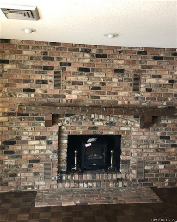 2119 Sipe Road Hickory, NC 28601 - Photo 8 of 23 Gallery Image 8