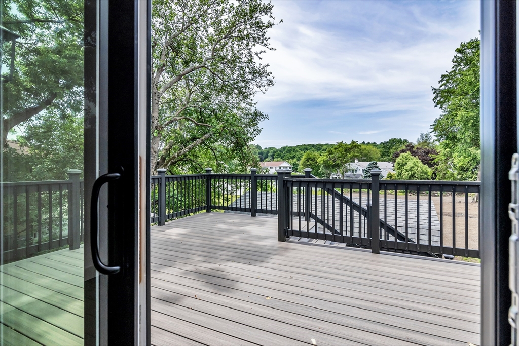 53 Walnut Street Saugus, MA 01906 - Photo 13 of 39
