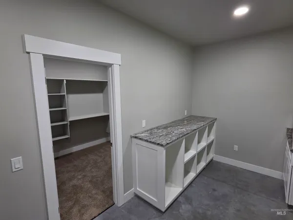 $442,999 | 40 Lakeside Loop, Burley, ID 83318