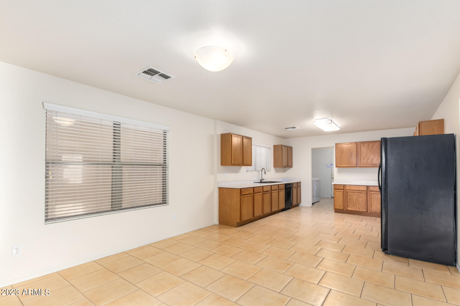 9428 West Eaton Road Phoenix, AZ 85037 - Photo 11 of 42 0015-13-Eaton