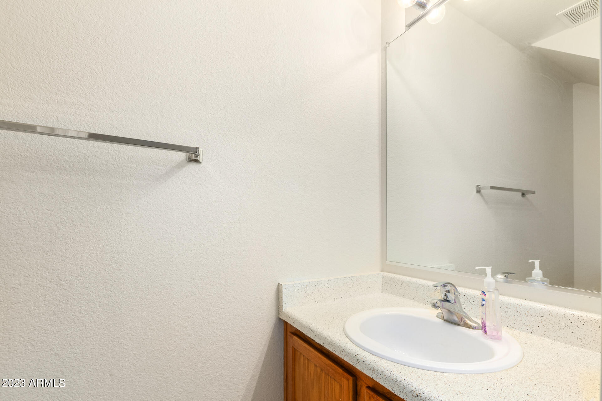 9428 West Eaton Road Phoenix, AZ 85037 - Photo 15 of 42 0019-17-Eaton