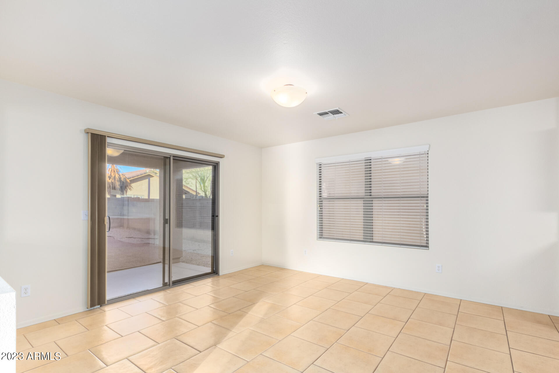 9428 West Eaton Road Phoenix, AZ 85037 - Photo 9 of 42 0013-12-Eaton