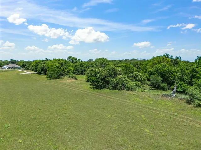 $825,000 | 431 Advance Road, Weatherford, TX 76088