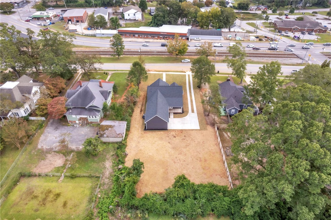 517 Northeast Main Street Easley, SC 29640 - Photo 26 of 31