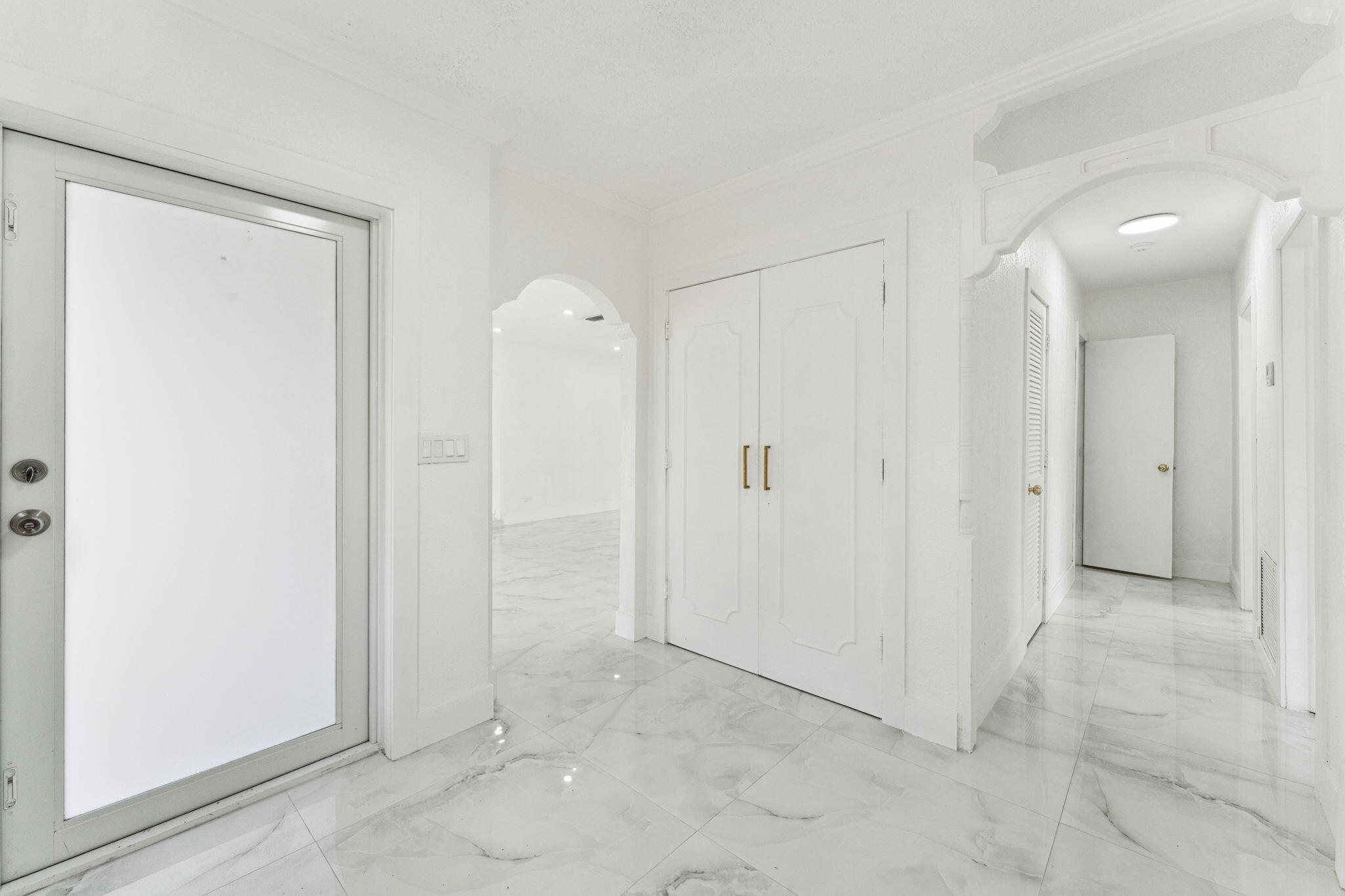 7200 Plantation Road Plantation, FL 33317 - Photo 12 of 55 18-web-or-mls-DSC00530