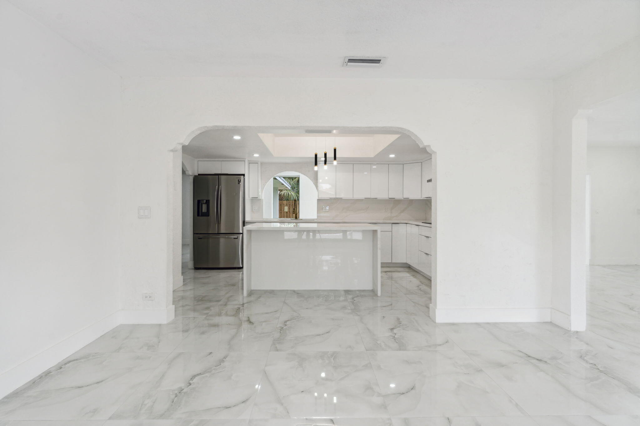 7200 Plantation Road Plantation, FL 33317 - Photo 18 of 55 53-web-or-mls-DSC00569