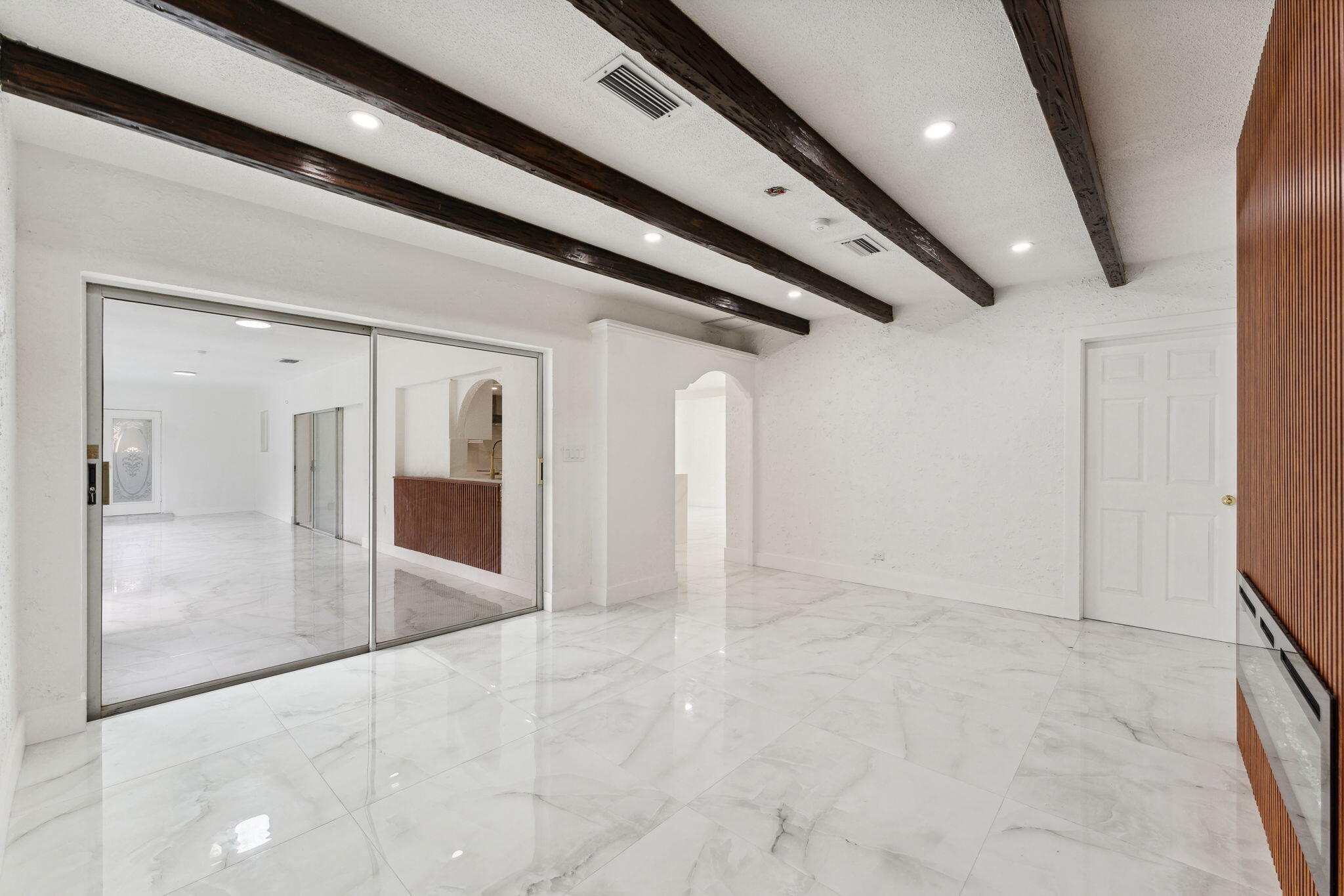 7200 Plantation Road Plantation, FL 33317 - Photo 31 of 55 61-web-or-mls-DSC00622