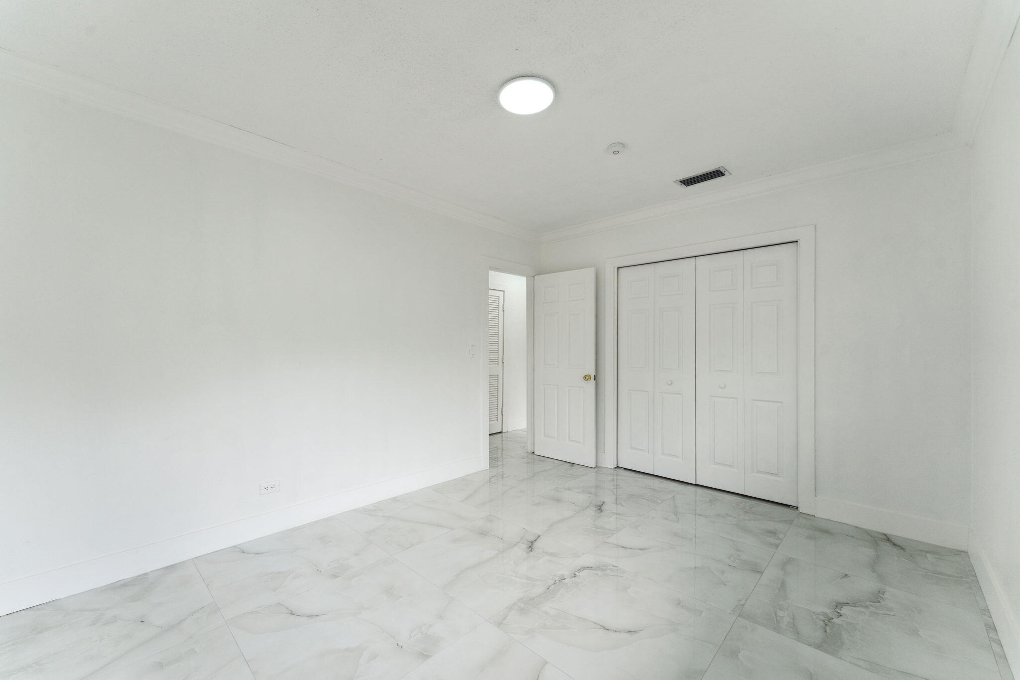 7200 Plantation Road Plantation, FL 33317 - Photo 46 of 55 19-web-or-mls-DSC00536