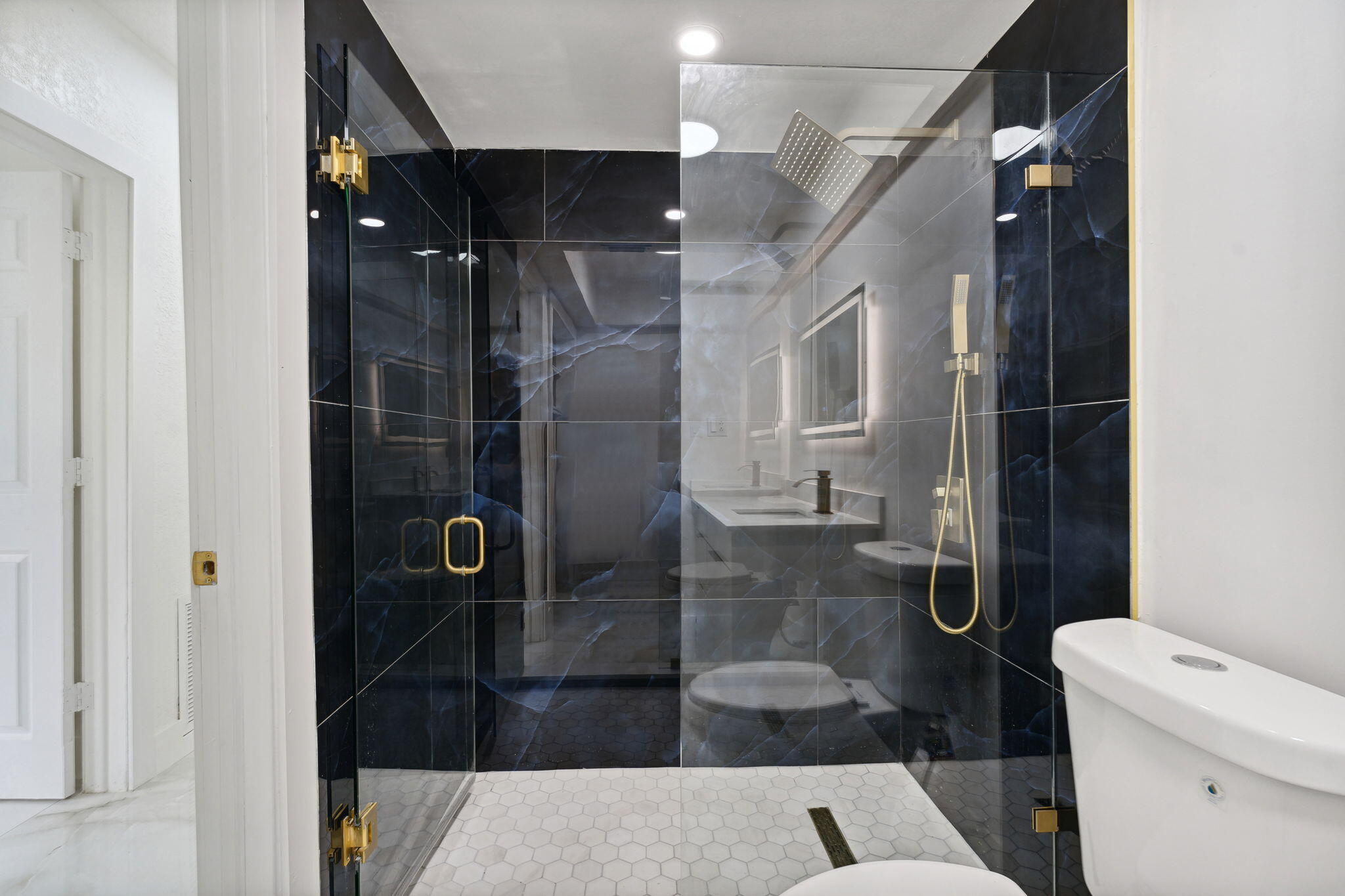 7200 Plantation Road Plantation, FL 33317 - Photo 51 of 55 48-web-or-mls-DSC00544