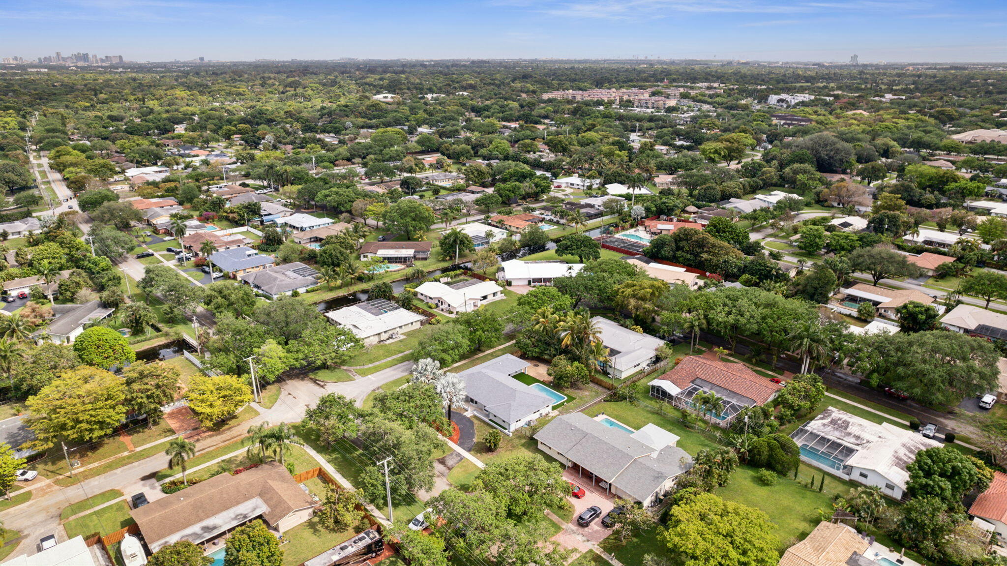 7200 Plantation Road Plantation, FL 33317 - Photo 54 of 55 12-web-or-mls-DJI_0339