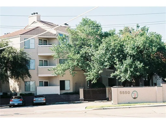 $1,150 | 5550 Spring Valley Road, Unit G12, Dallas, TX 75254