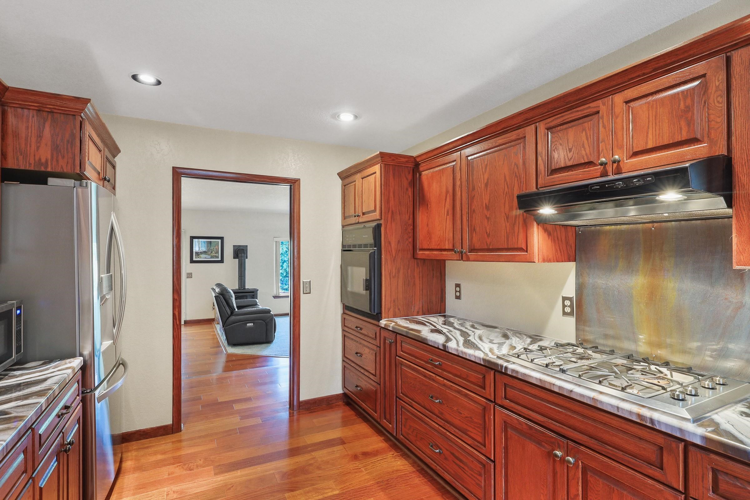 6920 North Harvard Road Newman Lake, WA 99025 - Photo 18 of 43