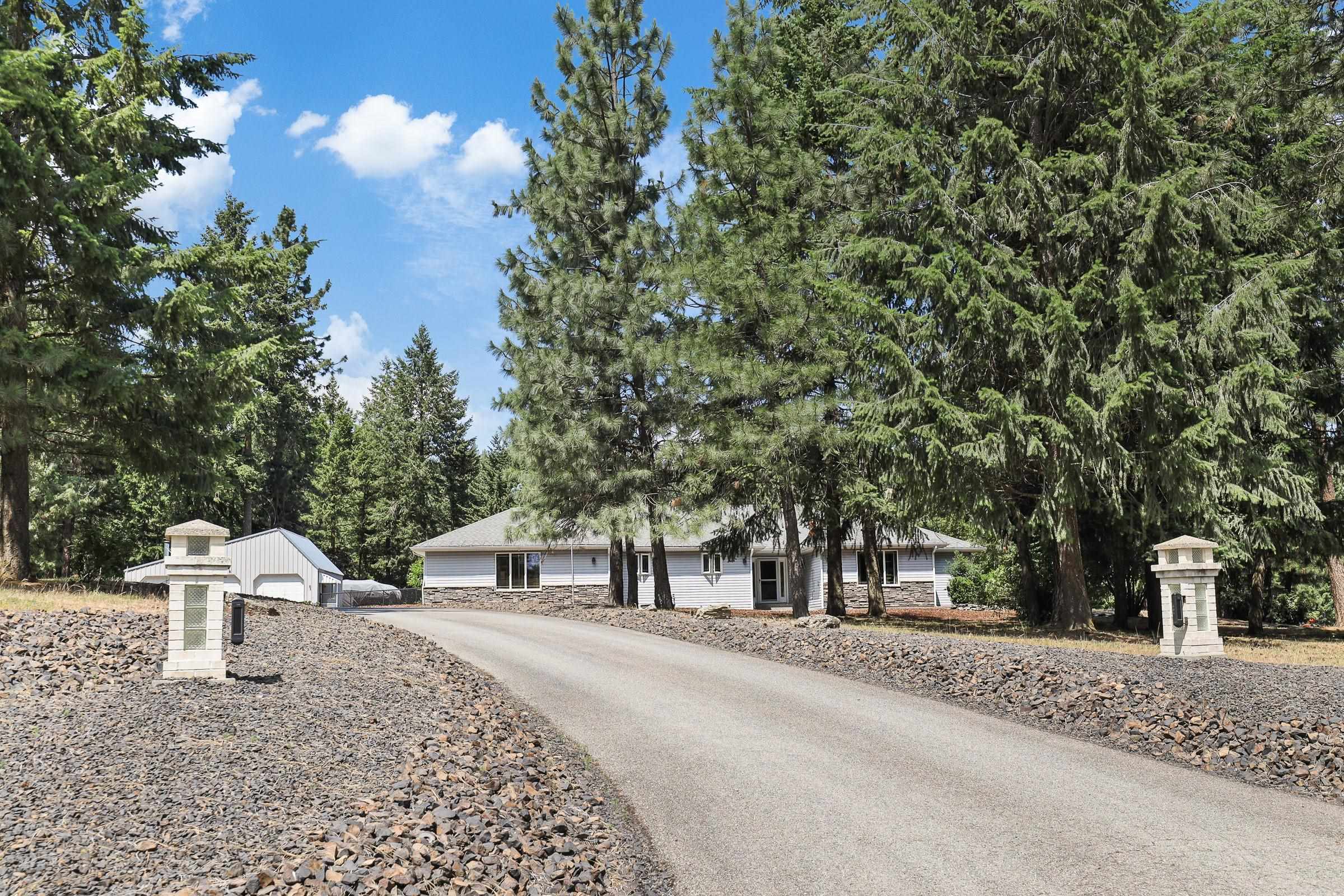 6920 North Harvard Road Newman Lake, WA 99025 - Photo 3 of 43