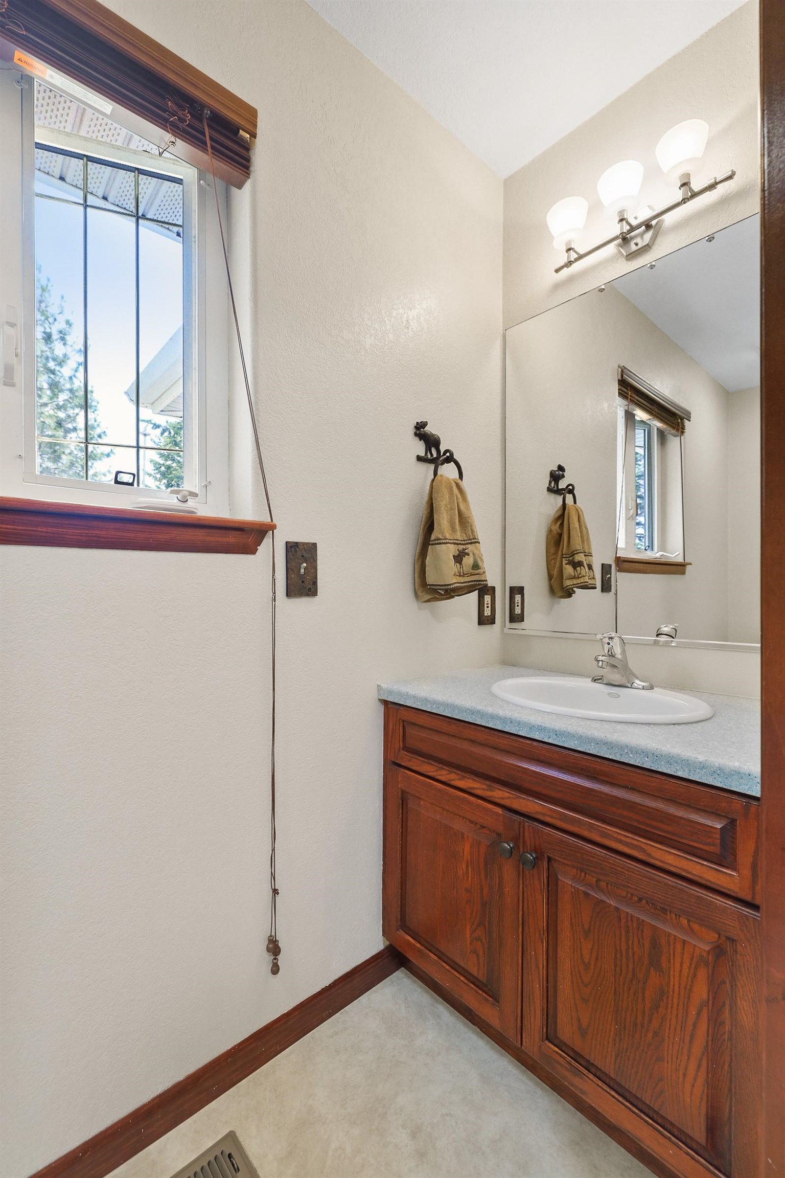 6920 North Harvard Road Newman Lake, WA 99025 - Photo 33 of 43