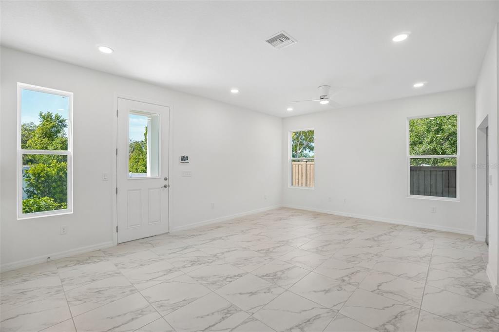 616 Silver Strm Court Brandon, FL 33511 - Photo 7 of 37