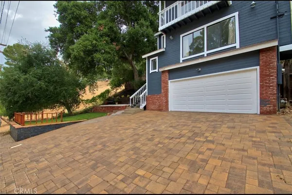 $5,995 | 4250 Canoga Avenue, Woodland Hills, CA 91364