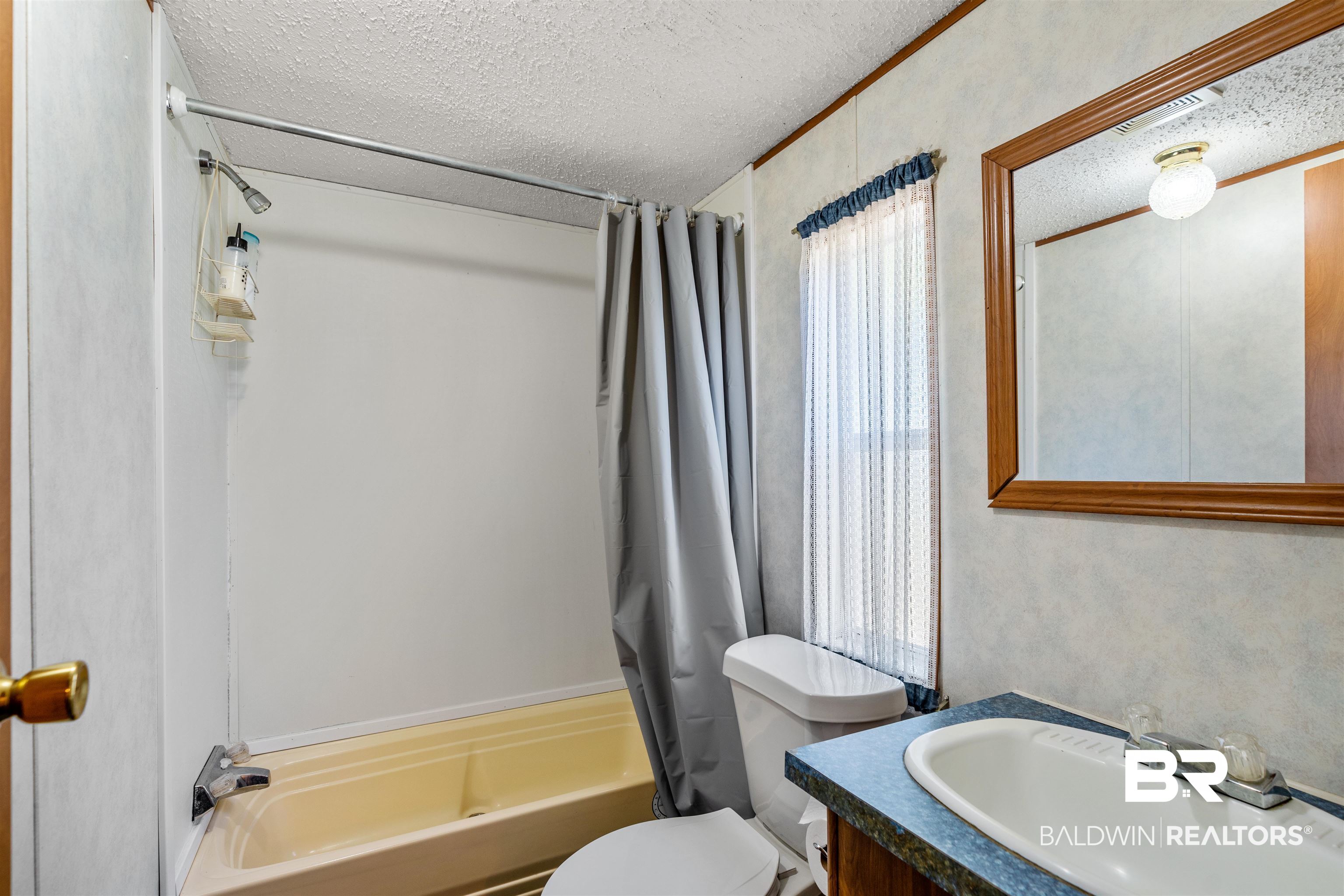 8814 Hurricane Road Bay Minette, AL 36507 - Photo 16 of 49 Second Bath