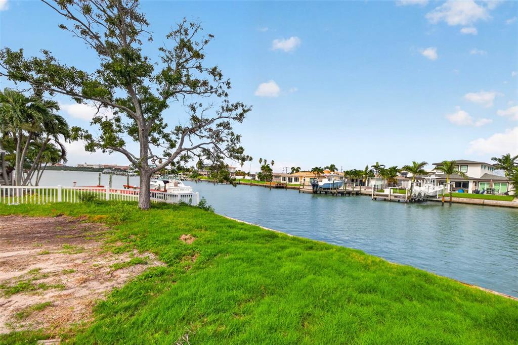 643 Normandy Road Madeira Beach, FL 33708 - Photo 4 of 13 Gallery Image 4