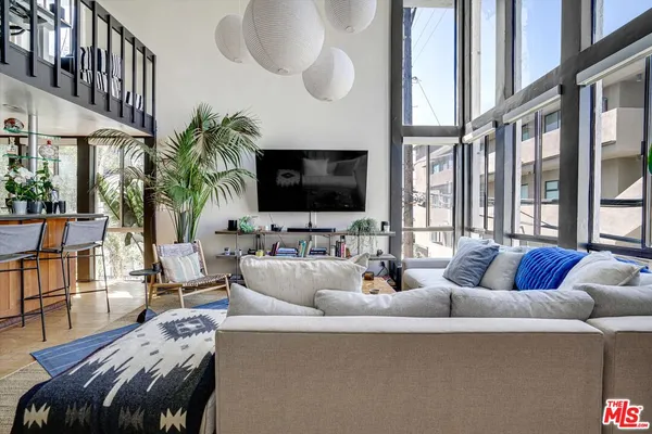 $4,395,000 | 14 Mast Street, Marina del Rey, CA 90292