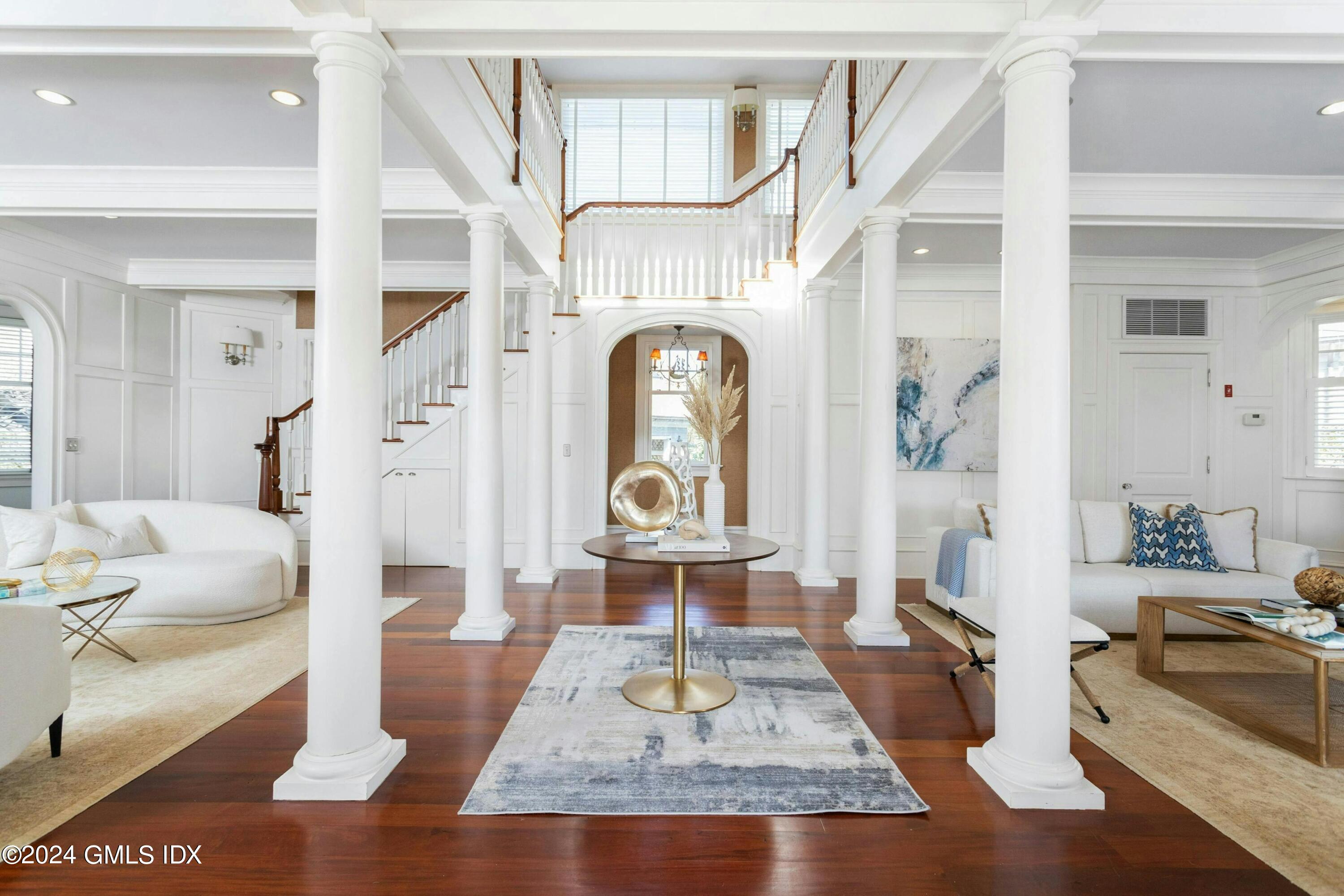 53 Keofferam Road Old Greenwich, CT 06870 - Photo 15 of 37 016-419023-015-460941-_X0A0324_13202753_