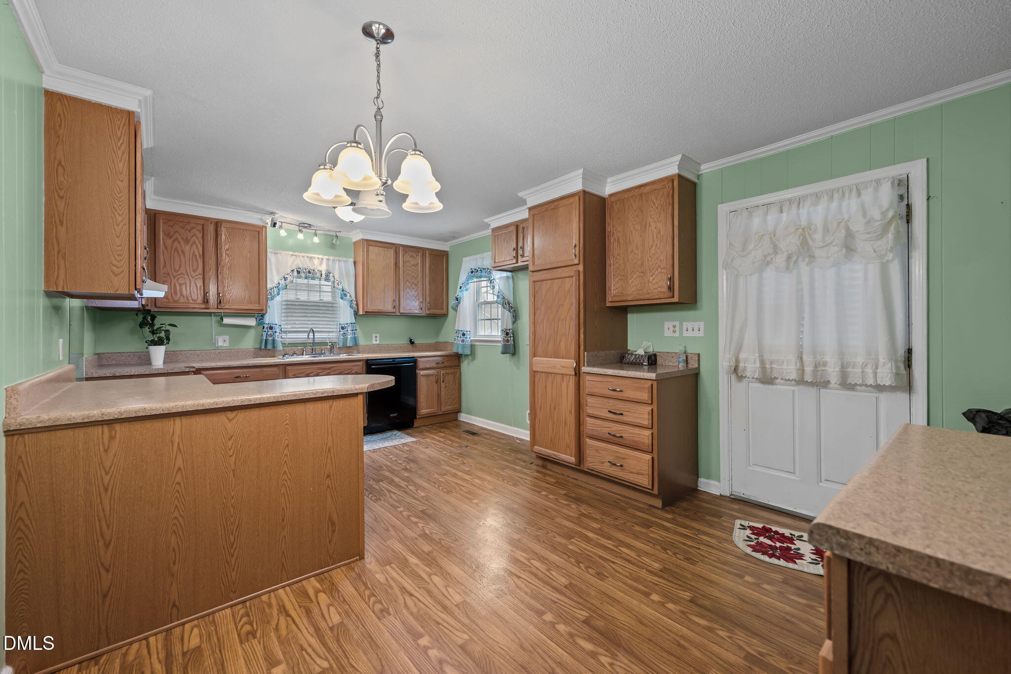 1416 Beauty Avenue Raleigh, NC 27610 - Photo 4 of 28 13-web-or-mls-IMG_8996
