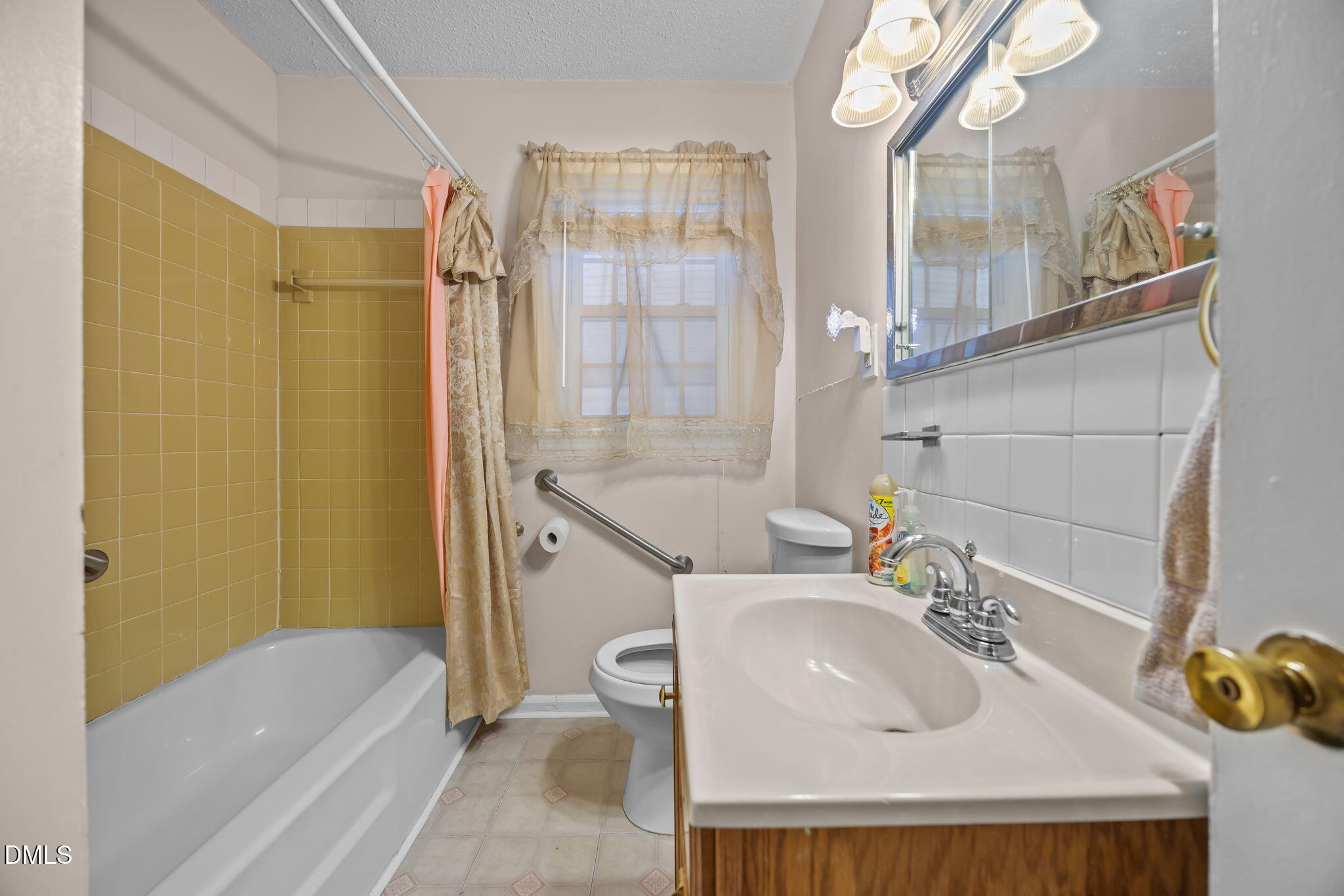 1416 Beauty Avenue Raleigh, NC 27610 - Photo 10 of 28 19-web-or-mls-IMG_9014