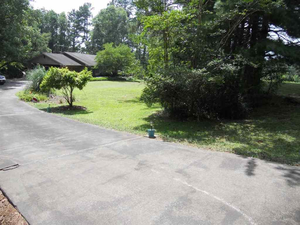 321 Hobson Road Anderson, SC 29621 - Photo 2 of 30
