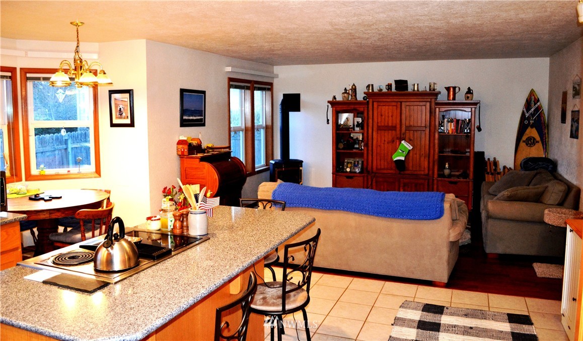 23656 Seatter Road Northeast Kingston, WA 98346 - Photo 11 of 24 Gallery Image 11