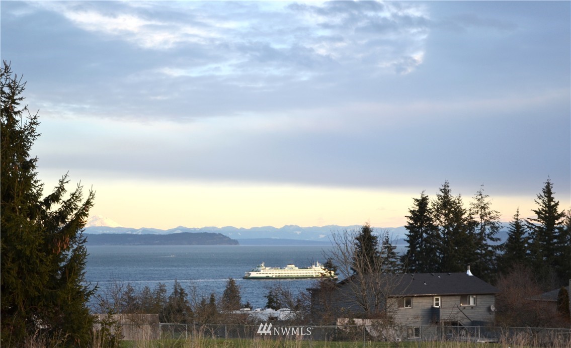 23656 Seatter Road Northeast Kingston, WA 98346 - Photo 6 of 24 Gallery Image 6