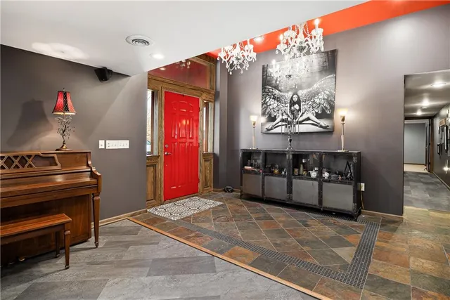 $519,900 | 8661 County Road 427, Savannah, MO 64485