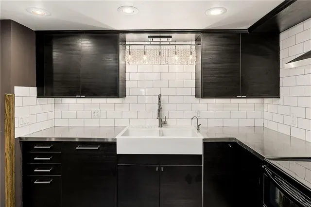 $519,900 | 8661 County Road 427, Savannah, MO 64485