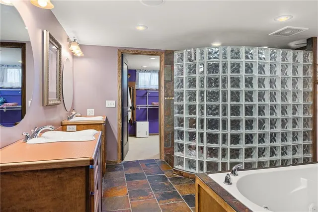 $519,900 | 8661 County Road 427, Savannah, MO 64485