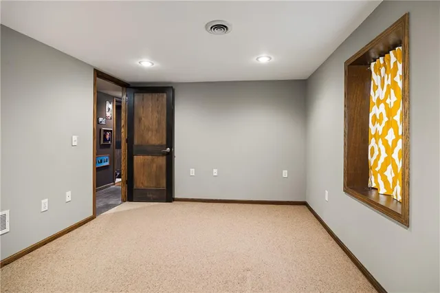 $519,900 | 8661 County Road 427, Savannah, MO 64485