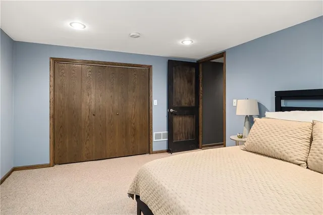 $519,900 | 8661 County Road 427, Savannah, MO 64485