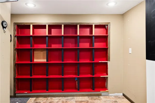 $519,900 | 8661 County Road 427, Savannah, MO 64485