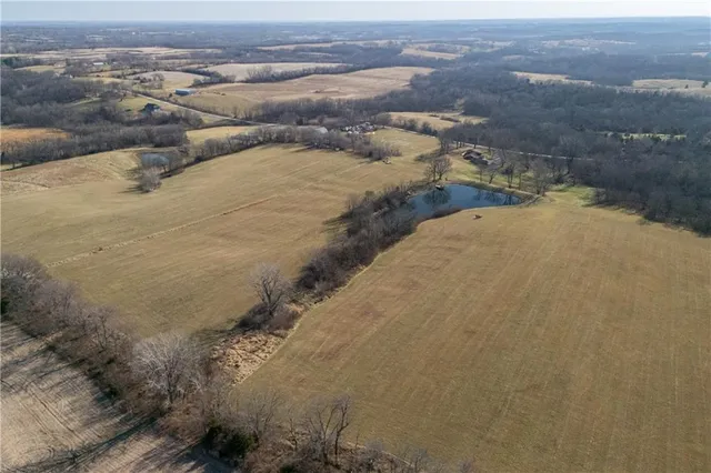 $519,900 | 8661 County Road 427, Savannah, MO 64485