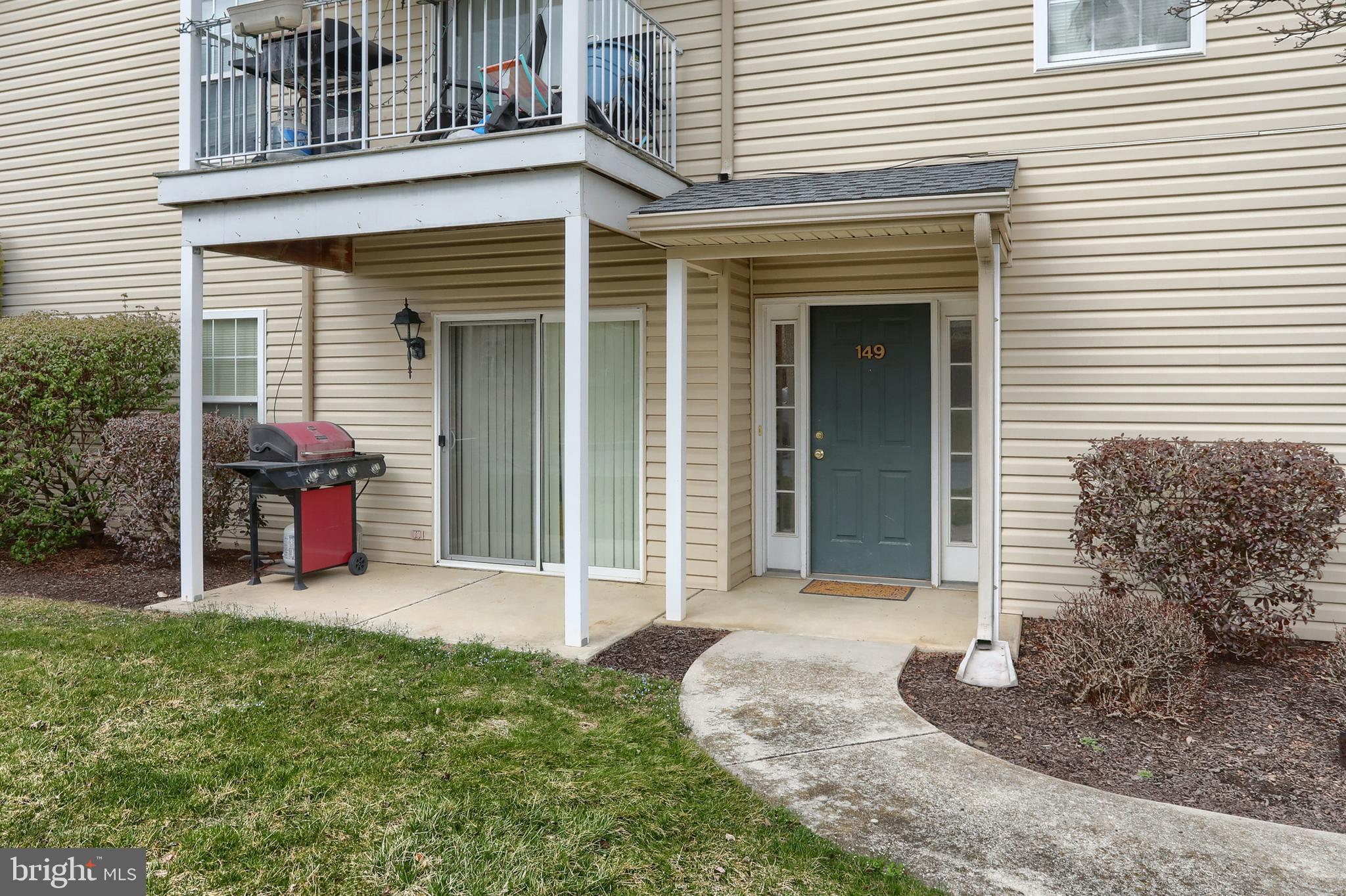 149 Sparrow Road Hummelstown, PA 17036 - Photo 3 of 27 Gallery Image 3