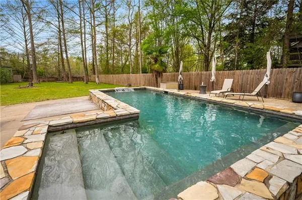 $389,500 | 1240 Lake Drive, Woodworth, LA 71485