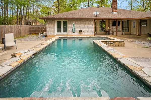 $389,500 | 1240 Lake Drive, Woodworth, LA 71485