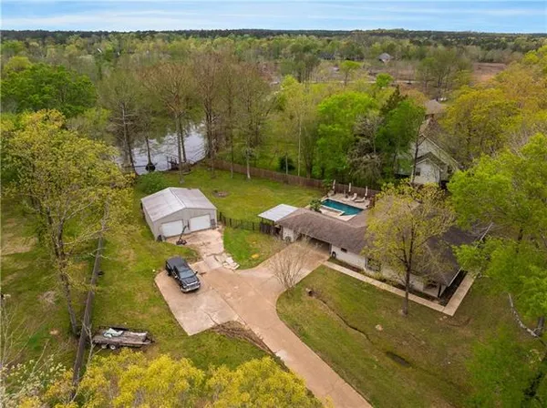$389,500 | 1240 Lake Drive, Woodworth, LA 71485