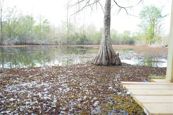 $389,500 | 1240 Lake Drive, Woodworth, LA 71485