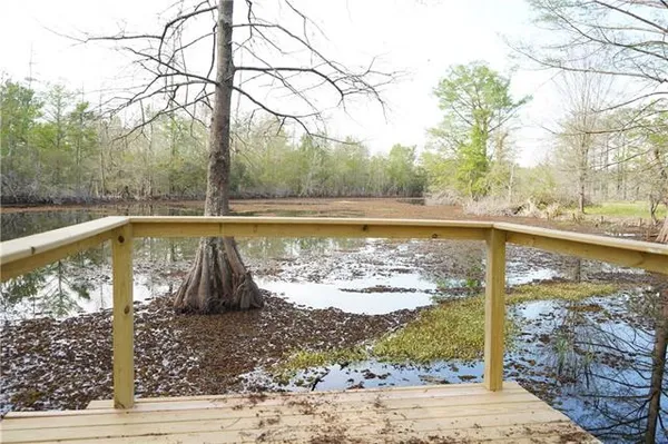 $389,500 | 1240 Lake Drive, Woodworth, LA 71485
