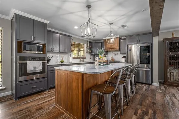 $389,500 | 1240 Lake Drive, Woodworth, LA 71485