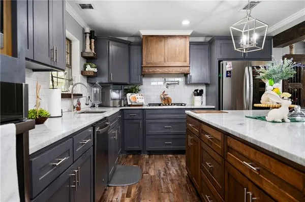 $389,500 | 1240 Lake Drive, Woodworth, LA 71485
