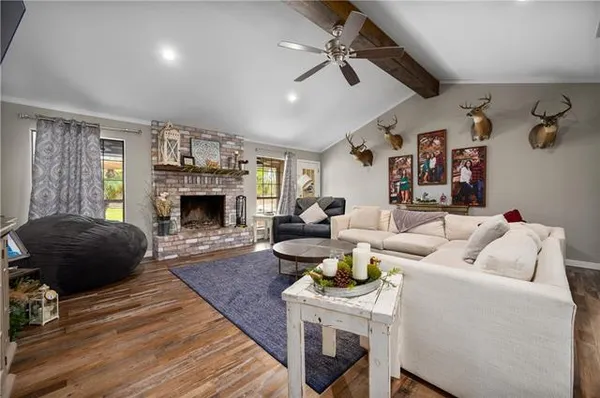 $389,500 | 1240 Lake Drive, Woodworth, LA 71485